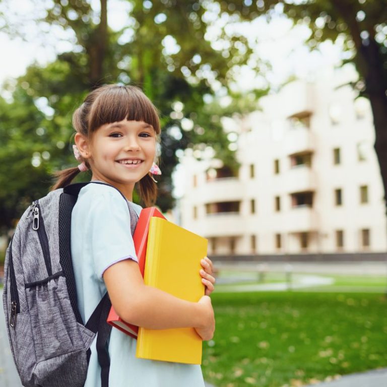 Back-to-School: Како да ја вратите рутината за спиење пред почетокот на школото